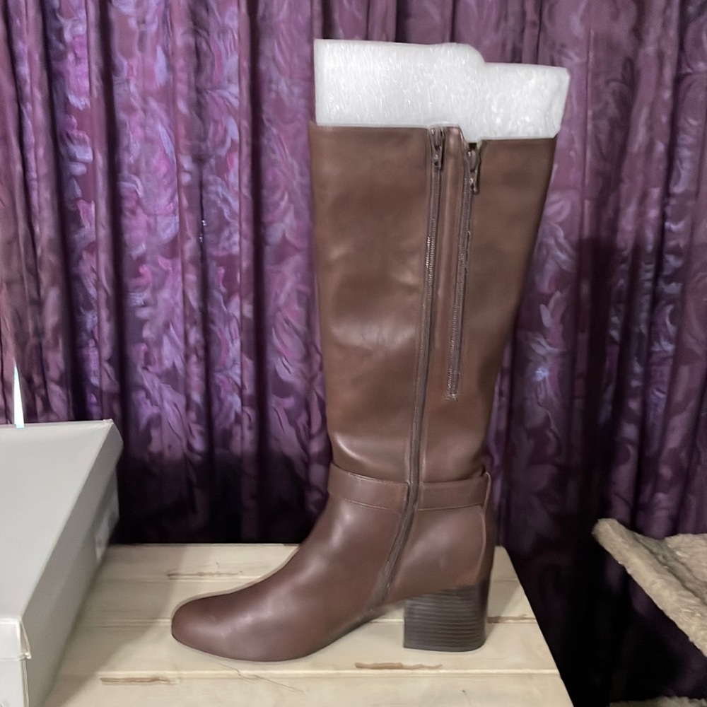 Brown Knee-High Women's Boots